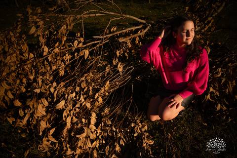 ensaio - pré-festa - 15 anos - debutante - Maitê - café Cúrcuma - risos - personalidade - Monte Bonito - raízes - essência - família - verdade - conexão - momentos únicos - preparação - festa - confiança - carinho - Antonio Rocha Fotografias'