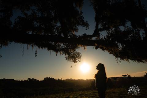 ensaio - pré-festa - 15 anos - debutante - Maitê - café Cúrcuma - risos - personalidade - Monte Bonito - raízes - essência - família - verdade - conexão - momentos únicos - preparação - festa - confiança - carinho - Antonio Rocha Fotografias'