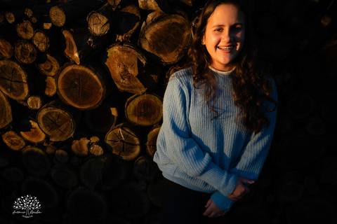 ensaio - pré-festa - 15 anos - debutante - Maitê - café Cúrcuma - risos - personalidade - Monte Bonito - raízes - essência - família - verdade - conexão - momentos únicos - preparação - festa - confiança - carinho - Antonio Rocha Fotografias'