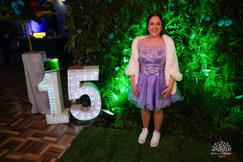 Maitê-15 anos - Festa de 15 anos - Debutante - Monte Bonito - Quinze de Julho - Aniversário de 15 - Valsa - Pelotas - Antonio Rocha Fotografias - Troca de vestido - making of - alstar - penteado de 15 anos - Maquiagem para 15 anos - fotografo de 15 anos'