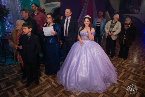 Maitê-15 anos - Festa de 15 anos - Debutante - Monte Bonito - Quinze de Julho - Aniversário de 15 - Valsa - Pelotas - Antonio Rocha Fotografias - Troca de vestido - making of - alstar - penteado de 15 anos - Maquiagem para 15 anos - fotografo de 15 anos'