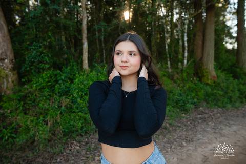 ensaio externo de 15 anos - Bruna - conexão com a natureza - fotos com égua - pré-festa de debutante - fotografia ao ar livre - céu azul  - celebração de 15 anos - Antonio Rocha Fotografias - São Lourenço do Sul - Pelotas - Festa de 15 anos - Debutante'