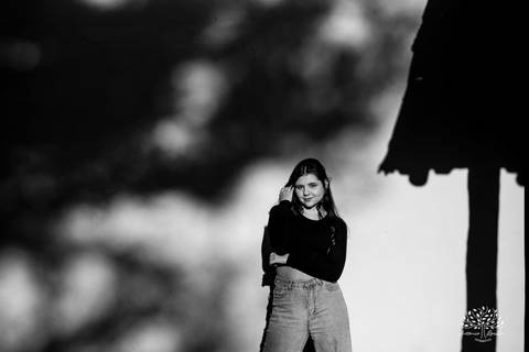ensaio externo de 15 anos - Bruna - conexão com a natureza - fotos com égua - pré-festa de debutante - fotografia ao ar livre - céu azul  - celebração de 15 anos - Antonio Rocha Fotografias - São Lourenço do Sul - Pelotas - Festa de 15 anos - Debutante'