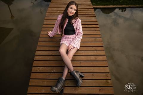 ensaio de 15 anos - fotografia de debutante - Ana Julia - violão José Bezerra - chácara da família Fiss - vestido de princesa - fotos de 15 anos - Antonio Rocha Fotografias -  memórias de 15 anos - sessão de fotos - Pelotas - Ensaio Externo - Cabine'