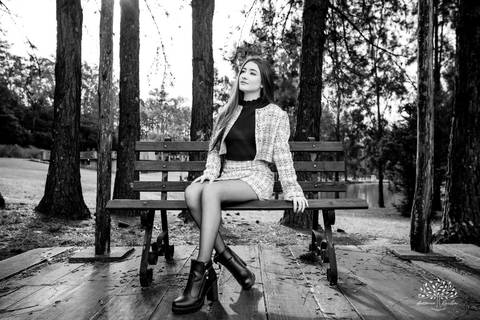 ensaio de 15 anos - fotografia de debutante - Ana Julia - violão José Bezerra - chácara da família Fiss - vestido de princesa - fotos de 15 anos - Antonio Rocha Fotografias -  memórias de 15 anos - sessão de fotos - Pelotas - Ensaio Externo - Cabine'