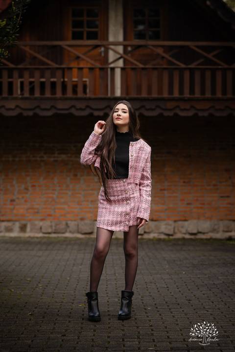 ensaio de 15 anos - fotografia de debutante - Ana Julia - violão José Bezerra - chácara da família Fiss - vestido de princesa - fotos de 15 anos - Antonio Rocha Fotografias -  memórias de 15 anos - sessão de fotos - Pelotas - Ensaio Externo - Cabine'