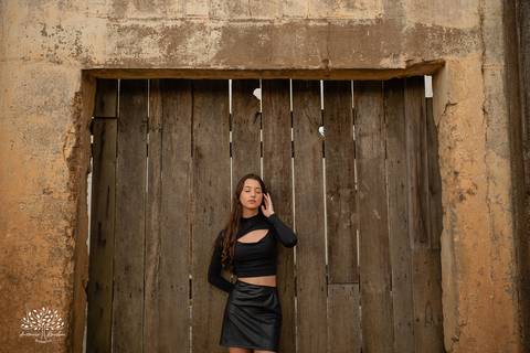 Ensaio de 15 anos - Antonielly - São Lourenço do Sul - Consulado do Grêmio - Fotografia de debutante - Fotógrafo Antonio Rocha - Paixão por futebol - Praia de São Lourenço - Debutante - Ensaio na praia - Ensaio de 15 anos - Pelotas - Camisa time - 15 anos'