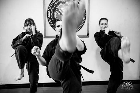 ensaio 15 anos - fotografia de 15 anos - Ana Carolina - personalidade forte - hapkido - ensaio personalizado - Antonio Rocha Fotografias - Cafeteria do Engenho - fotos com amigos - fotos de família – Pelotas – Antonio Rocha Fotografias - Debutante'