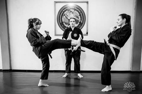 ensaio 15 anos - fotografia de 15 anos - Ana Carolina - personalidade forte - hapkido - ensaio personalizado - Antonio Rocha Fotografias - Cafeteria do Engenho - fotos com amigos - fotos de família – Pelotas – Antonio Rocha Fotografias - Debutante'