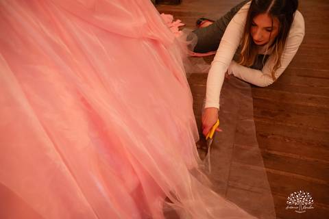 festa - 15 anos - Ana Julia - debutante - vestido - escadaria - Aleluia - dança - celebração - família - amigos - cliques - presentes - emoção - carinho - Antonio Rocha Fotografias – Pelotas – Clube Caixeral - Debutante Cantora - Violão'