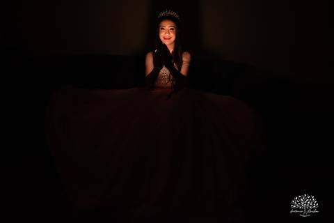 festa - 15 anos - Ana Julia - debutante - vestido - escadaria - Aleluia - dança - celebração - família - amigos - cliques - presentes - emoção - carinho - Antonio Rocha Fotografias – Pelotas – Clube Caixeral - Debutante Cantora - Violão'