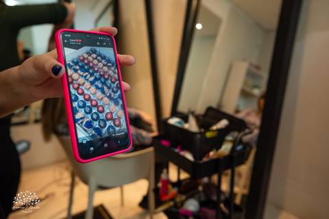 15 anos - Bruna - celebração - Day Spa - família - amigos - mesa de doces - emoções - dança - valsa - homenagens - festa - Antonio Rocha Fotografias - Fazenda do Sobrado - São Lourenço do Sul - Pelotas - Dj Guilherme - Vestido Debutante - Fotografia de 15'