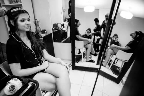 15 anos - Bruna - celebração - Day Spa - família - amigos - mesa de doces - emoções - dança - valsa - homenagens - festa - Antonio Rocha Fotografias - Fazenda do Sobrado - São Lourenço do Sul - Pelotas - Dj Guilherme - Vestido Debutante - Fotografia de 15'