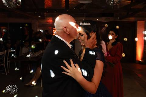 15 anos - Bruna - celebração - Day Spa - família - amigos - mesa de doces - emoções - dança - valsa - homenagens - festa - Antonio Rocha Fotografias - Fazenda do Sobrado - São Lourenço do Sul - Pelotas - Dj Guilherme - Vestido Debutante - Fotografia de 15'