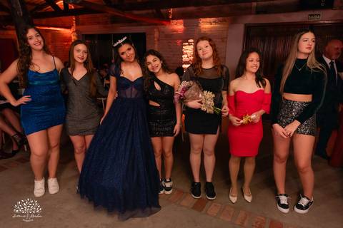 15 anos - Bruna - celebração - Day Spa - família - amigos - mesa de doces - emoções - dança - valsa - homenagens - festa - Antonio Rocha Fotografias - Fazenda do Sobrado - São Lourenço do Sul - Pelotas - Dj Guilherme - Vestido Debutante - Fotografia de 15'