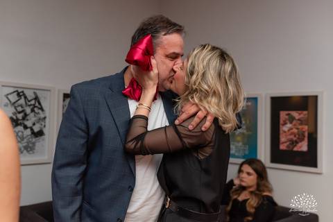 Pelotas- aniversário de 15 anos - festa de debutante - Renata Dalbann - emoção - família e amigos - presente especial - violão - guitarra - sessão de fotos - registro fotográfico - Antonio Rocha Fotografias - amor pela música 
 - Veredas - Salão Pub House'