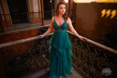 ensaios de 15 anos - fotografia de debutante - Museu do Doce - Pelotas - fotografia de aniversário - ensaio fotográfico personalizado - arquitetura histórica - luz natural - fotografia emocional - Antonio Rocha Fotografias - ensaio marcante- Quinze Anos'