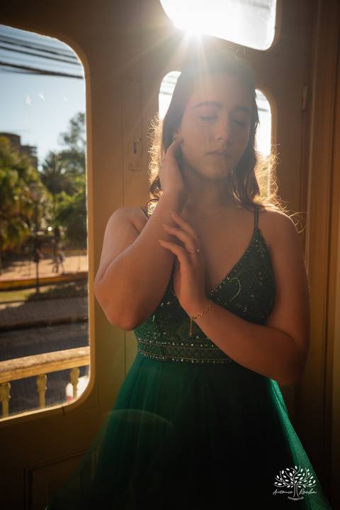ensaios de 15 anos - fotografia de debutante - Museu do Doce - Pelotas - fotografia de aniversário - ensaio fotográfico personalizado - arquitetura histórica - luz natural - fotografia emocional - Antonio Rocha Fotografias - ensaio marcante- Quinze Anos'