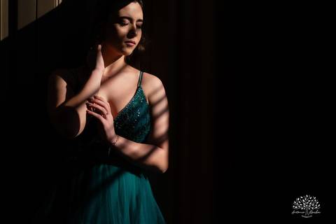 ensaios de 15 anos - fotografia de debutante - Museu do Doce - Pelotas - fotografia de aniversário - ensaio fotográfico personalizado - arquitetura histórica - luz natural - fotografia emocional - Antonio Rocha Fotografias - ensaio marcante- Quinze Anos'