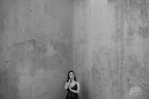 ensaios de 15 anos - fotografia de debutante - Museu do Doce - Pelotas - fotografia de aniversário - ensaio fotográfico personalizado - arquitetura histórica - luz natural - fotografia emocional - Antonio Rocha Fotografias - ensaio marcante- Quinze Anos'