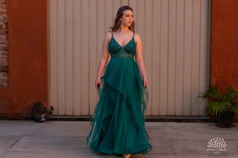 ensaios de 15 anos - fotografia de debutante - Museu do Doce - Pelotas - fotografia de aniversário - ensaio fotográfico personalizado - arquitetura histórica - luz natural - fotografia emocional - Antonio Rocha Fotografias - ensaio marcante- Quinze Anos'