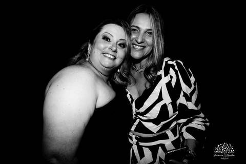 festa de 15 anos - Ana Carolina - fotografia de 15 anos - personalidade contagiante - DJ na festa - CETAM - hapkido - amigos e família - fotografia profissional - confiança e carinho - Antonio Rocha Fotografias - Pelotas - Engenho Eventos'