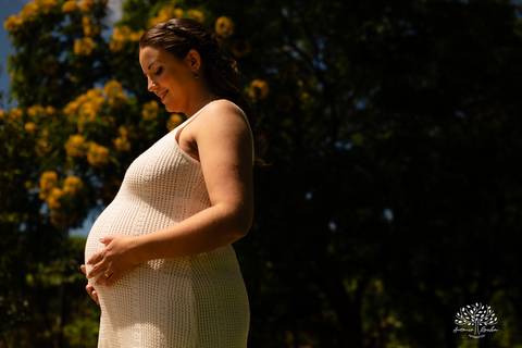 ensaio de gestante - Maiara e Filipe - espera do Théo - vinícola Nardello - manhã ensolarada - fotos de gestante - fotografia de família - registro de momentos - pais de primeira viagem - ensaio gestante ao ar livre - Antonio Rocha Fotografias - Pelotas'