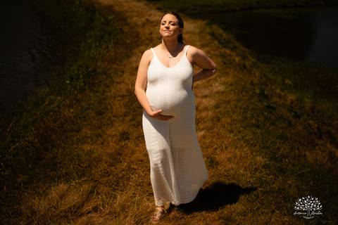 ensaio de gestante - Maiara e Filipe - espera do Théo - vinícola Nardello - manhã ensolarada - fotos de gestante - fotografia de família - registro de momentos - pais de primeira viagem - ensaio gestante ao ar livre - Antonio Rocha Fotografias - Pelotas'