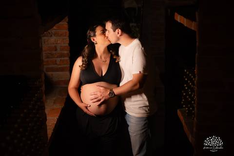 ensaio de gestante - Maiara e Filipe - espera do Théo - vinícola Nardello - manhã ensolarada - fotos de gestante - fotografia de família - registro de momentos - pais de primeira viagem - ensaio gestante ao ar livre - Antonio Rocha Fotografias - Pelotas'