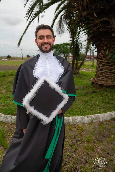 João Vitor - formatura - Medicina - UCPel - colação de grau - recepção - celebração - família - amigos - professores - conquista - emoção - registro - fotografia - discurso - crm - doutor - fotos formatura - trajetória - toga - médico - missa - fenadoce'