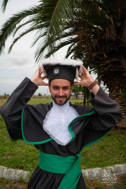 João Vitor - formatura - Medicina - UCPel - colação de grau - recepção - celebração - família - amigos - professores - conquista - emoção - registro - fotografia - discurso - crm - doutor - fotos formatura - trajetória - toga - médico - missa - fenadoce'