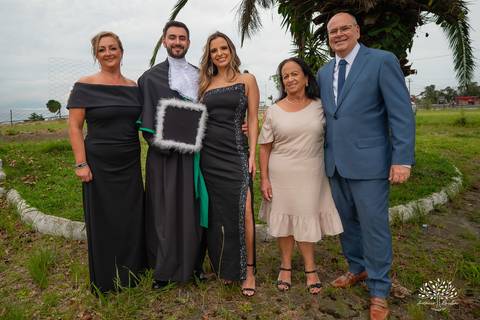 João Vitor - formatura - Medicina - UCPel - colação de grau - recepção - celebração - família - amigos - professores - conquista - emoção - registro - fotografia - discurso - crm - doutor - fotos formatura - trajetória - toga - médico - missa - fenadoce'