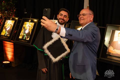 João Vitor - formatura - Medicina - UCPel - colação de grau - recepção - celebração - família - amigos - professores - conquista - emoção - registro - fotografia - discurso - crm - doutor - fotos formatura - trajetória - toga - médico - missa - fenadoce'