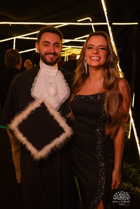 João Vitor - formatura - Medicina - UCPel - colação de grau - recepção - celebração - família - amigos - professores - conquista - emoção - registro - fotografia - discurso - crm - doutor - fotos formatura - trajetória - toga - médico - missa - fenadoce'