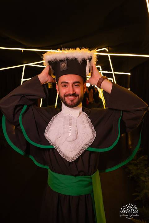 João Vitor - formatura - Medicina - UCPel - colação de grau - recepção - celebração - família - amigos - professores - conquista - emoção - registro - fotografia - discurso - crm - doutor - fotos formatura - trajetória - toga - médico - missa - fenadoce'