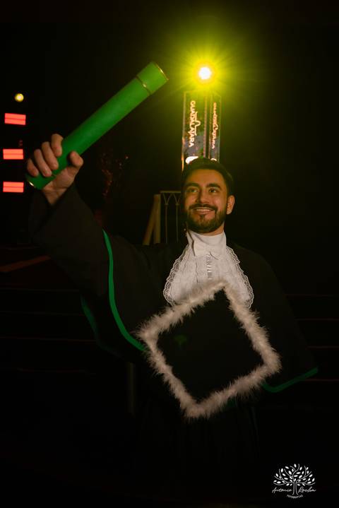 João Vitor - formatura - Medicina - UCPel - colação de grau - recepção - celebração - família - amigos - professores - conquista - emoção - registro - fotografia - discurso - crm - doutor - fotos formatura - trajetória - toga - médico - missa - fenadoce'