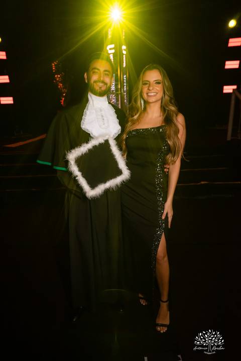 João Vitor - formatura - Medicina - UCPel - colação de grau - recepção - celebração - família - amigos - professores - conquista - emoção - registro - fotografia - discurso - crm - doutor - fotos formatura - trajetória - toga - médico - missa - fenadoce'