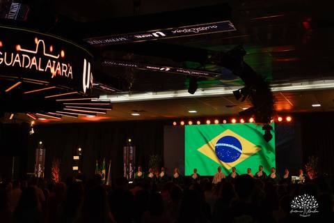 João Vitor - formatura - Medicina - UCPel - colação de grau - recepção - celebração - família - amigos - professores - conquista - emoção - registro - fotografia - discurso - crm - doutor - fotos formatura - trajetória - toga - médico - missa - fenadoce'