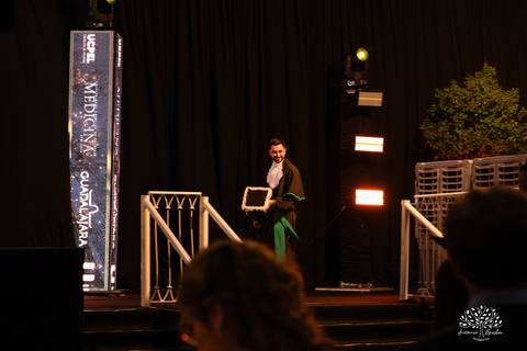 João Vitor - formatura - Medicina - UCPel - colação de grau - recepção - celebração - família - amigos - professores - conquista - emoção - registro - fotografia - discurso - crm - doutor - fotos formatura - trajetória - toga - médico - missa - fenadoce'