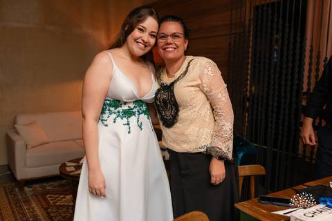 Formatura - Medicina - Maria Vitória - Ensaio de Meio Médico - Prova de Toga - Colação de Grau - Recepção de Formatura - Conquista - Emoção - Fotografia de Formatura - Memórias - Família - Celebração - Gratidão - Antonio Rocha Fotografias - Pelotas - Mavi'