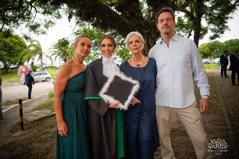 celebração - colação de grau - Centro de Eventos da Fenadoce - Igreja da Luz - Bodega da XV - conquista - emoção - medicina - registro fotográfico - memórias - fotografia de formatura - Antonio Rocha Fotografias - Pelotas'