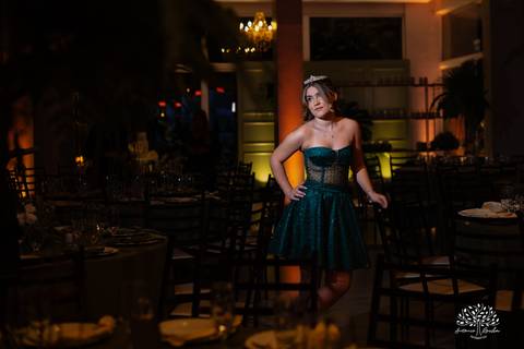 festa-15-anos - debutante - chácara-do-amanhecer - making-of - homenagem - pista-de-dança - fotografia-de-festa - antonio-rocha-fotografias – lavie eventos – storymaker Luan – Pelotas – Antonio Rocha Fotografias – grupo malv – personalizados de 15 anos'