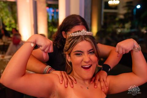 festa-15-anos - debutante - chácara-do-amanhecer - making-of - homenagem - pista-de-dança - fotografia-de-festa - antonio-rocha-fotografias – lavie eventos – storymaker Luan – Pelotas – Antonio Rocha Fotografias – grupo malv – personalizados de 15 anos'