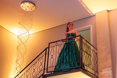 festa-15-anos - debutante - chácara-do-amanhecer - making-of - homenagem - pista-de-dança - fotografia-de-festa - antonio-rocha-fotografias – lavie eventos – storymaker Luan – Pelotas – Antonio Rocha Fotografias – grupo malv – personalizados de 15 anos'