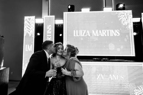 festa-15-anos - debutante - chácara-do-amanhecer - making-of - homenagem - pista-de-dança - fotografia-de-festa - antonio-rocha-fotografias – lavie eventos – storymaker Luan – Pelotas – Antonio Rocha Fotografias – grupo malv – personalizados de 15 anos'