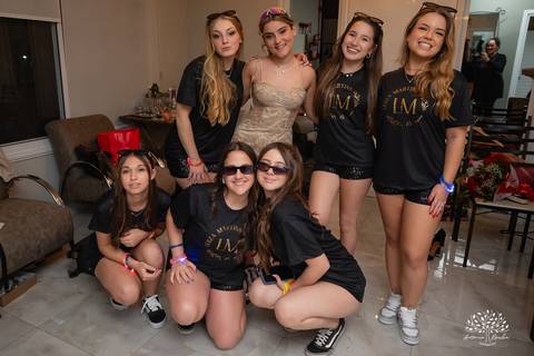 festa-15-anos - debutante - chácara-do-amanhecer - making-of - homenagem - pista-de-dança - fotografia-de-festa - antonio-rocha-fotografias – lavie eventos – storymaker Luan – Pelotas – Antonio Rocha Fotografias – grupo malv – personalizados de 15 anos'