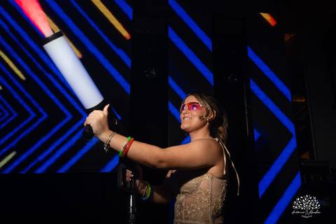 festa-15-anos - debutante - chácara-do-amanhecer - making-of - homenagem - pista-de-dança - fotografia-de-festa - antonio-rocha-fotografias – lavie eventos – storymaker Luan – Pelotas – Antonio Rocha Fotografias – grupo malv – personalizados de 15 anos'