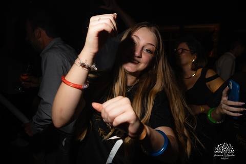 festa-15-anos - debutante - chácara-do-amanhecer - making-of - homenagem - pista-de-dança - fotografia-de-festa - antonio-rocha-fotografias – lavie eventos – storymaker Luan – Pelotas – Antonio Rocha Fotografias – grupo malv – personalizados de 15 anos'