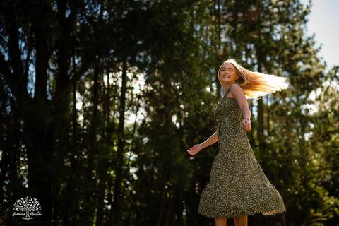 Maria Eduarda - luz - alegria - intensidade - ensaio - família - Chácara da Família Fiss - JUCRE - dança - sorriso - autenticidade - leveza - debutante – 15 anos - fotos - registros - Antonio Rocha Fotografias - Pelotas - Fotógrafo de 15 anos - Ensaio'