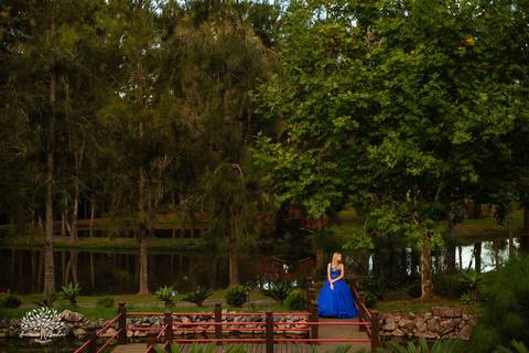 Maria Eduarda - luz - alegria - intensidade - ensaio - família - Chácara da Família Fiss - JUCRE - dança - sorriso - autenticidade - leveza - debutante – 15 anos - fotos - registros - Antonio Rocha Fotografias - Pelotas - Fotógrafo de 15 anos - Ensaio'